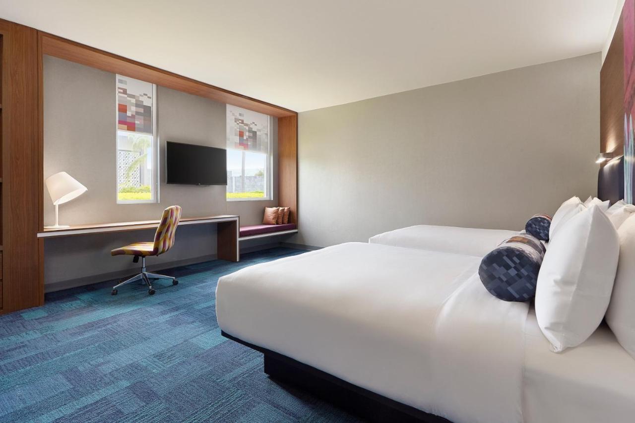Готель Aloft Queretaro El Salitre Екстер'єр фото