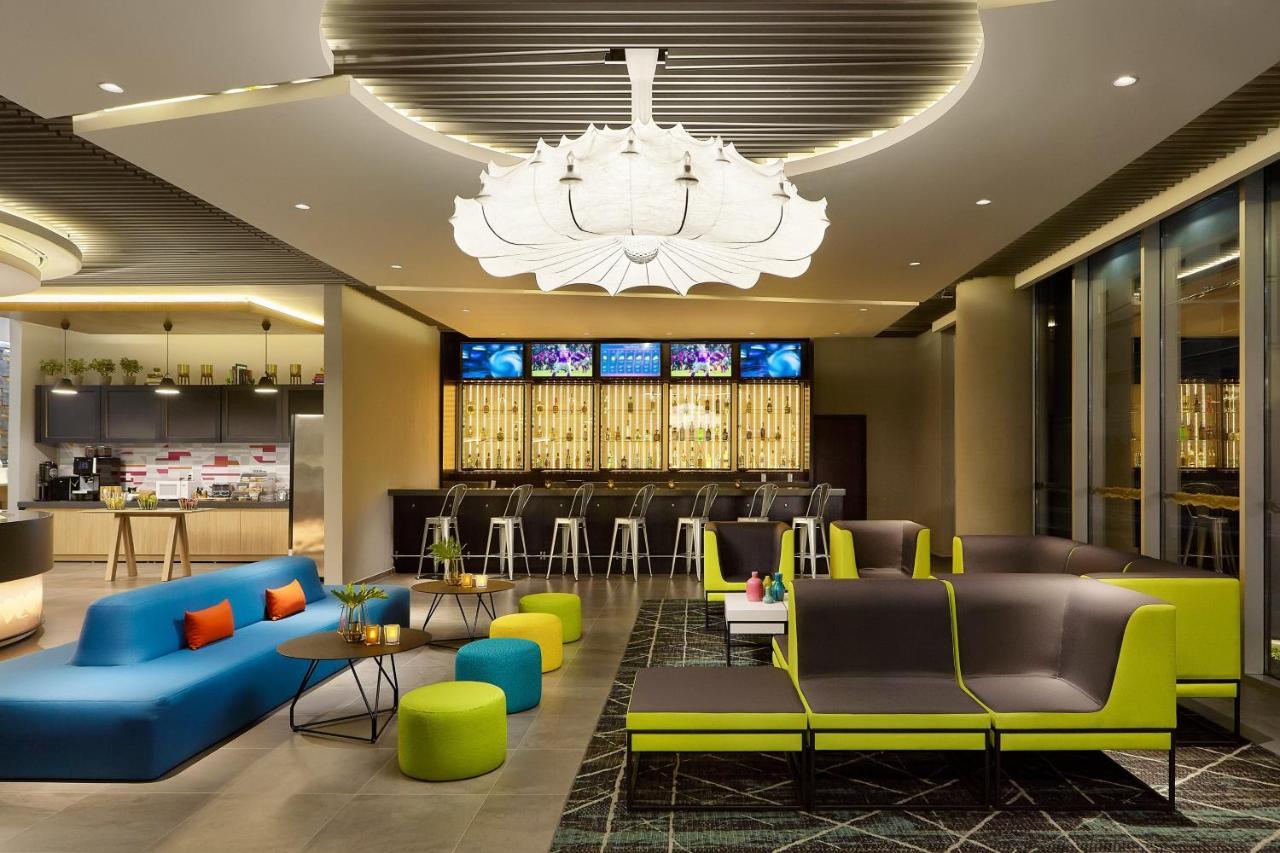 Готель Aloft Queretaro El Salitre Екстер'єр фото